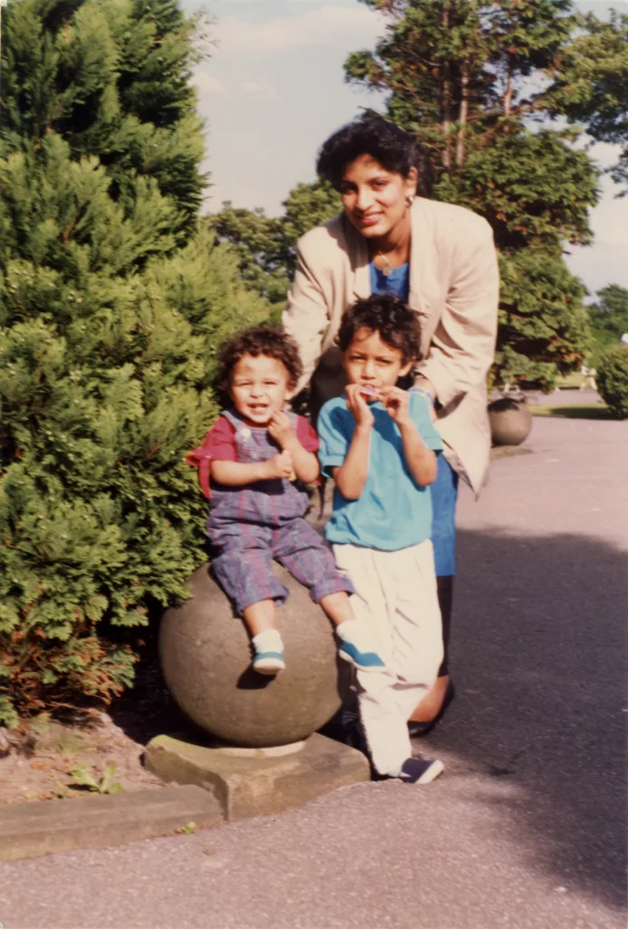 Mohsin, Tehseen and Samina Ashraf, Lister Park, 1990