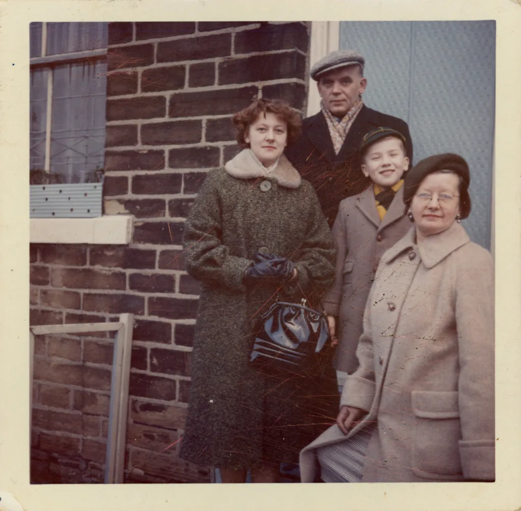 Dzidra Busevics and family, Tile Street, 1962