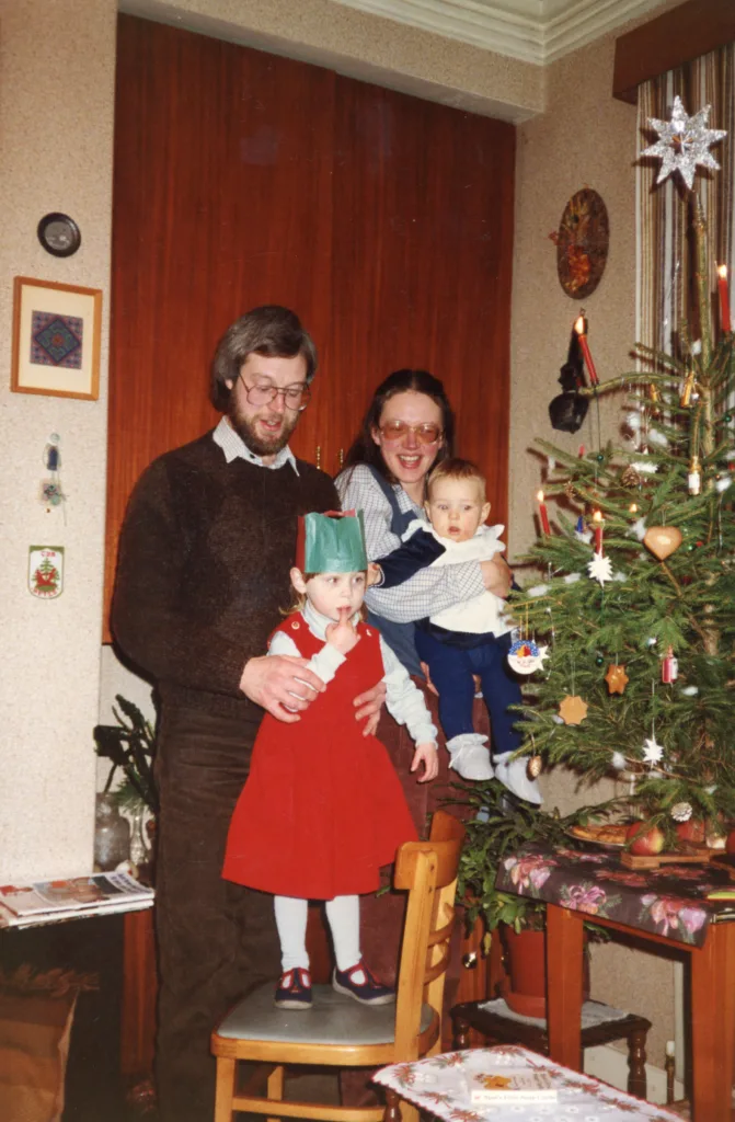 Paul Kellett, Paula Kellett, Dzintra Grinbergs and Lija Kellett, West Bowling, 1989